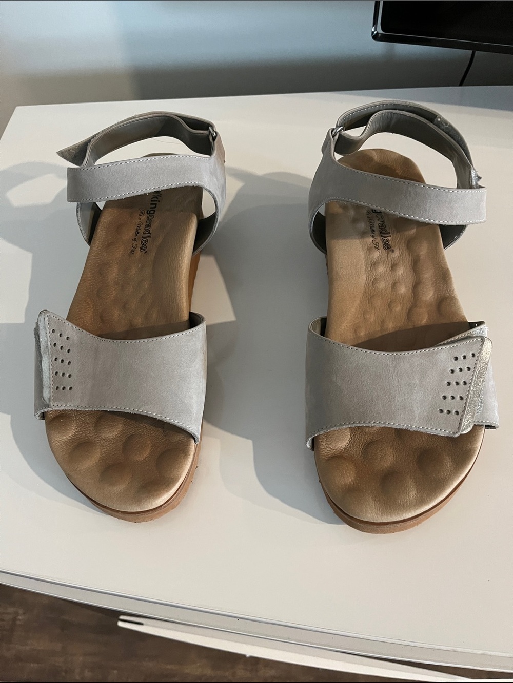 Walking Cradles Gray Nubuck Sandals Adjustable Strappy Wedge Size 11 W